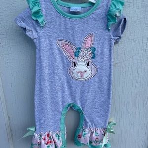 𝅺NEW Easter rabbit outfit sz 6 months